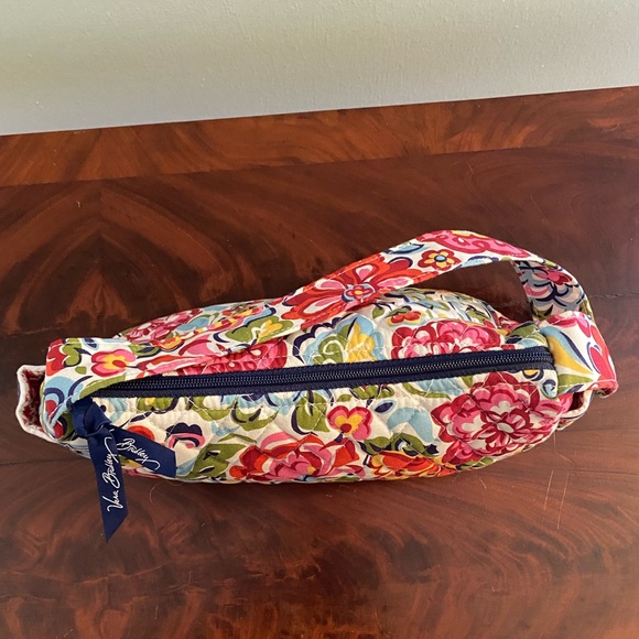 Vera Bradley Hope Garden Maggie Hobo - Retired Pattern - Picture 4 of 12